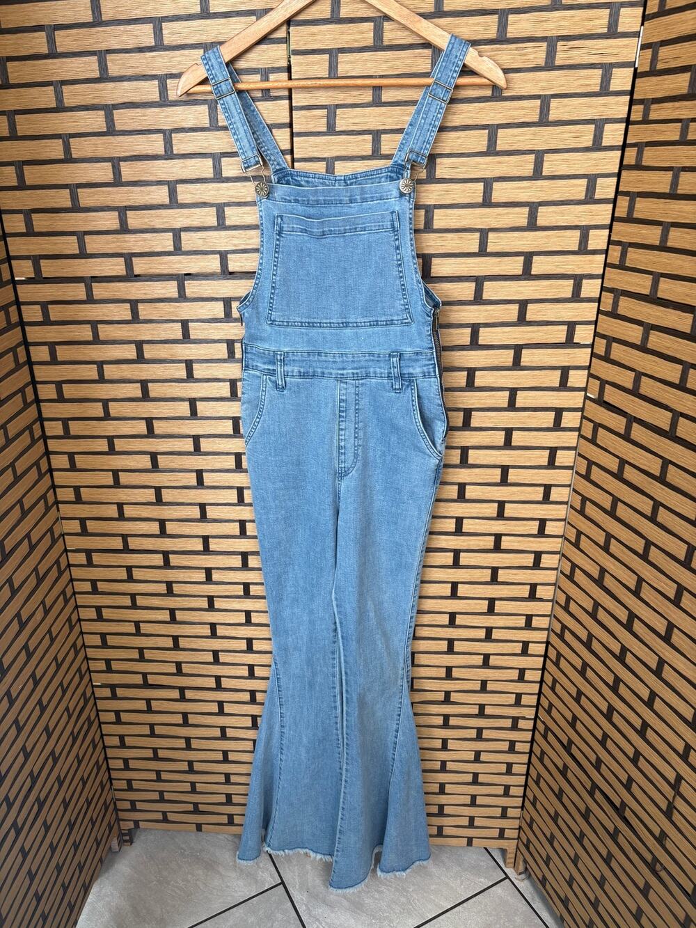 MuMu Blue Denim Flared Leg‎ Overalls Size Small